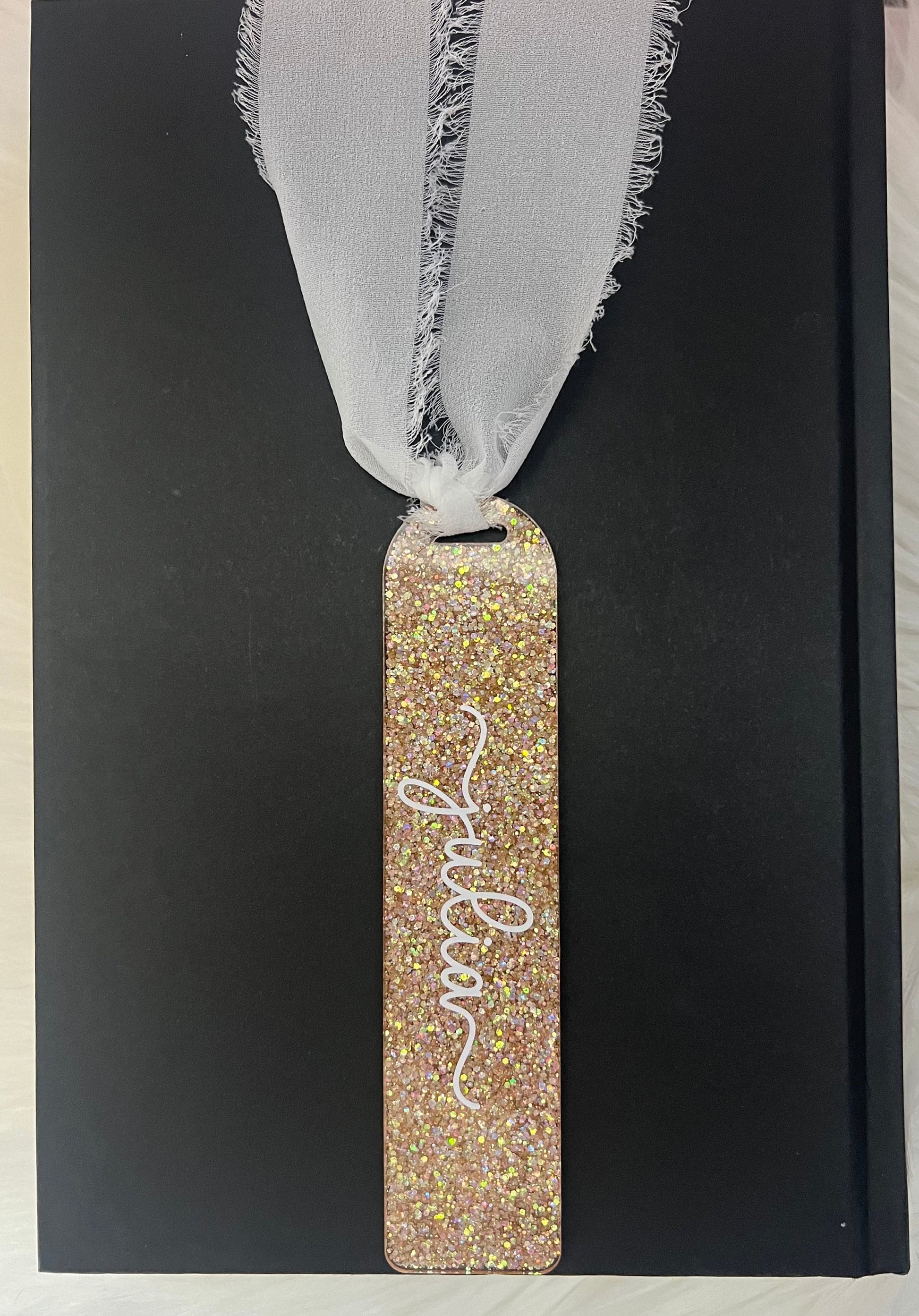 Custom Glitter Name Bookmark--Book Lover Gift-Personalized Bookmark-Glitter Acrylic Bookmark-Gift for Readers-Cute Bookmark Gift